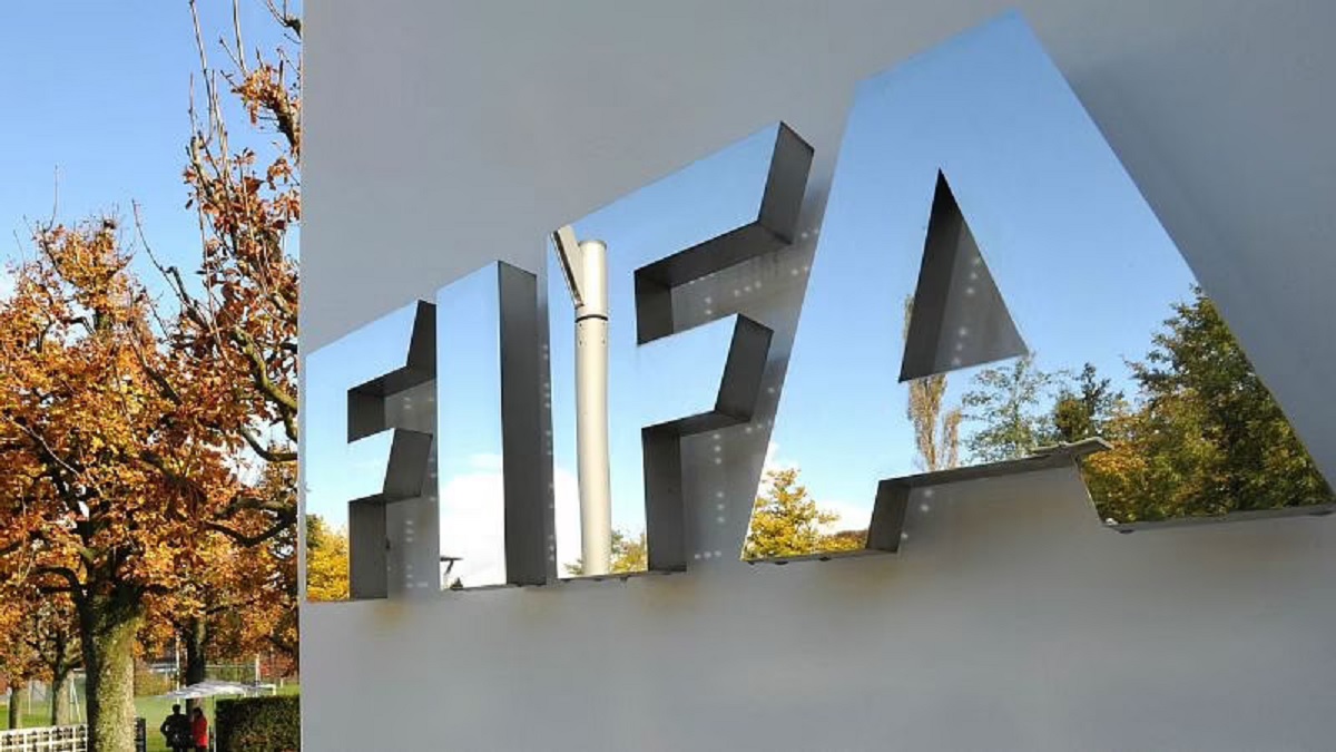 আফগানিস্তান থেকে ফুটবলার ও অন্যান্য ক্রীড়াবিদদের সরিয়ে নিতে উদ্যোগ নিয়েছে ফিফা