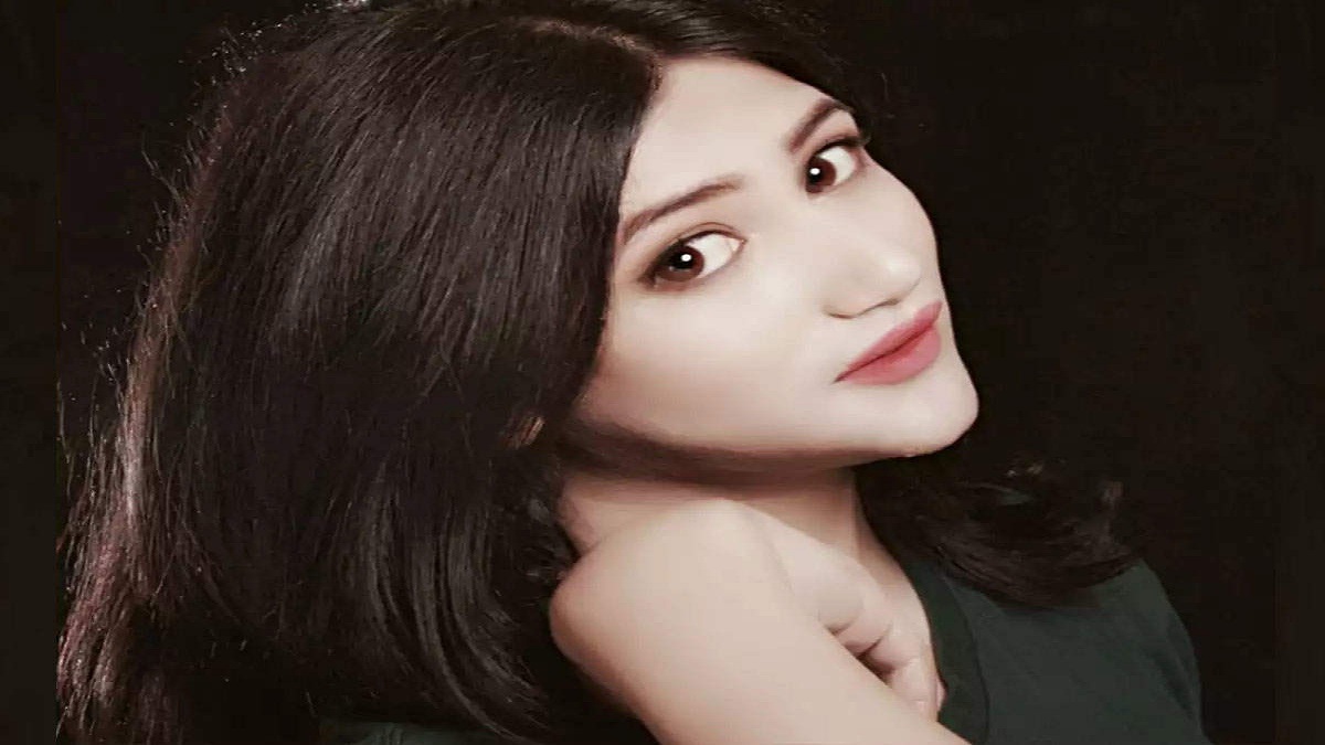 তালেবানকে রাখি পরিয়ে ভাই বানাতে চান বলিউড অভিনেত্রী