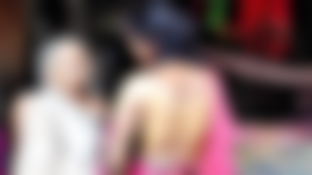 স্বামীকে আটকে রেখে ও গৃহবধূর চুল কেটে নির্যাতনের অভিযোগ