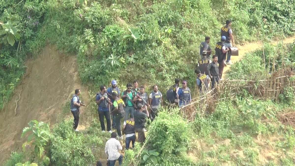 বন্দুকযুদ্ধে ডাকাত নুরুল হক নুরু নিহত