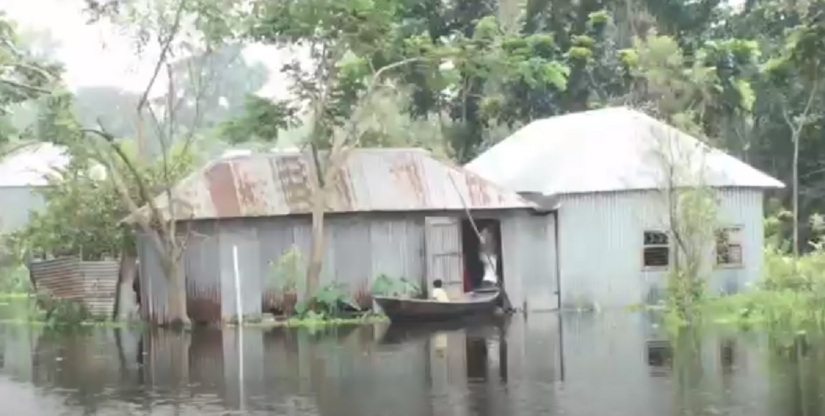 বিপৎসীমার ২৫ সেন্টিমিটার উপরে যমুনার পানি