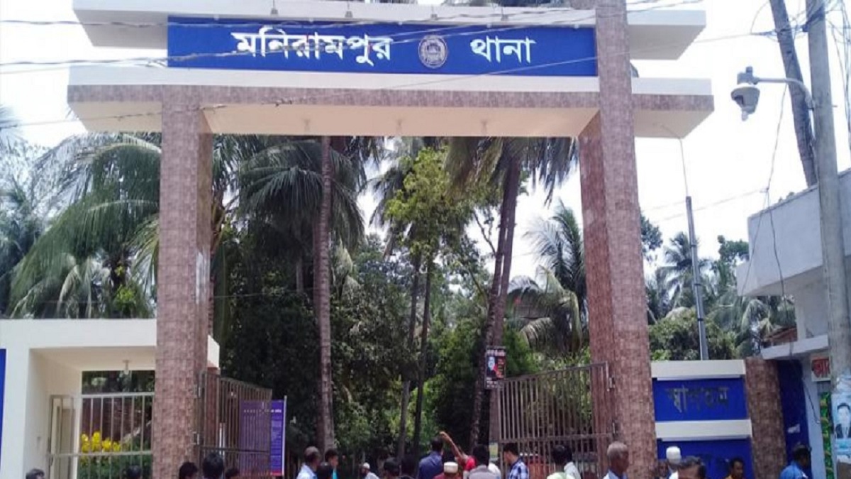 স্বামীর পরকীয়ার জেরে মেয়েকে হত্যার পর মায়ের আত্মহত্যা