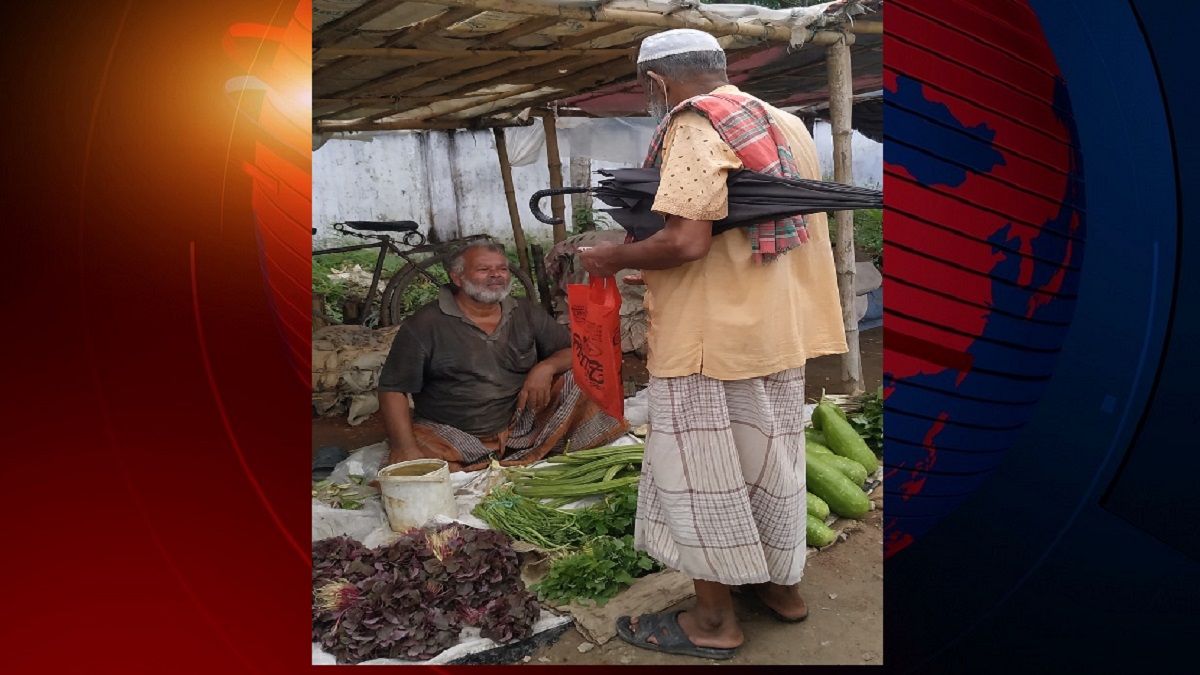 বাড়ি থেকে বের করে দিয়েছে ছেলে, ভিক্ষা করে পেট চালান প্রবীণ আওয়ামী লীগ নেতা