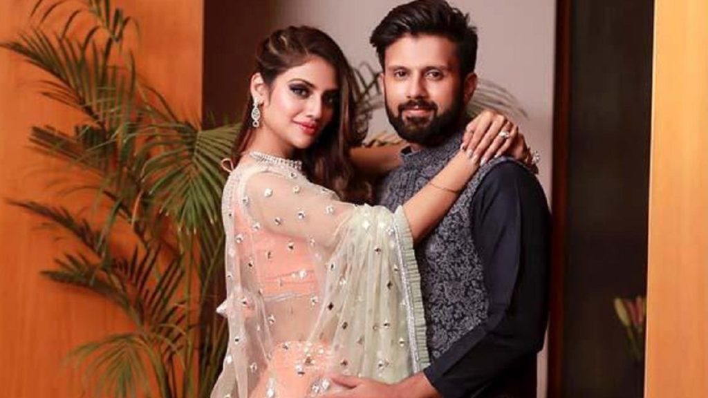 নিখিলের উভয়কামীতার জন্যই ভেঙেছে সংসার, দাবি নুসরাতের