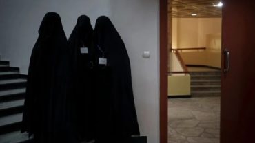 নারীরা দিব্যি ক্লাস করছেন, নিষেধাজ্ঞার খবরটি সম্পূর্ণ গুজব: কাবুল বিশ্ববিদ্যালয়