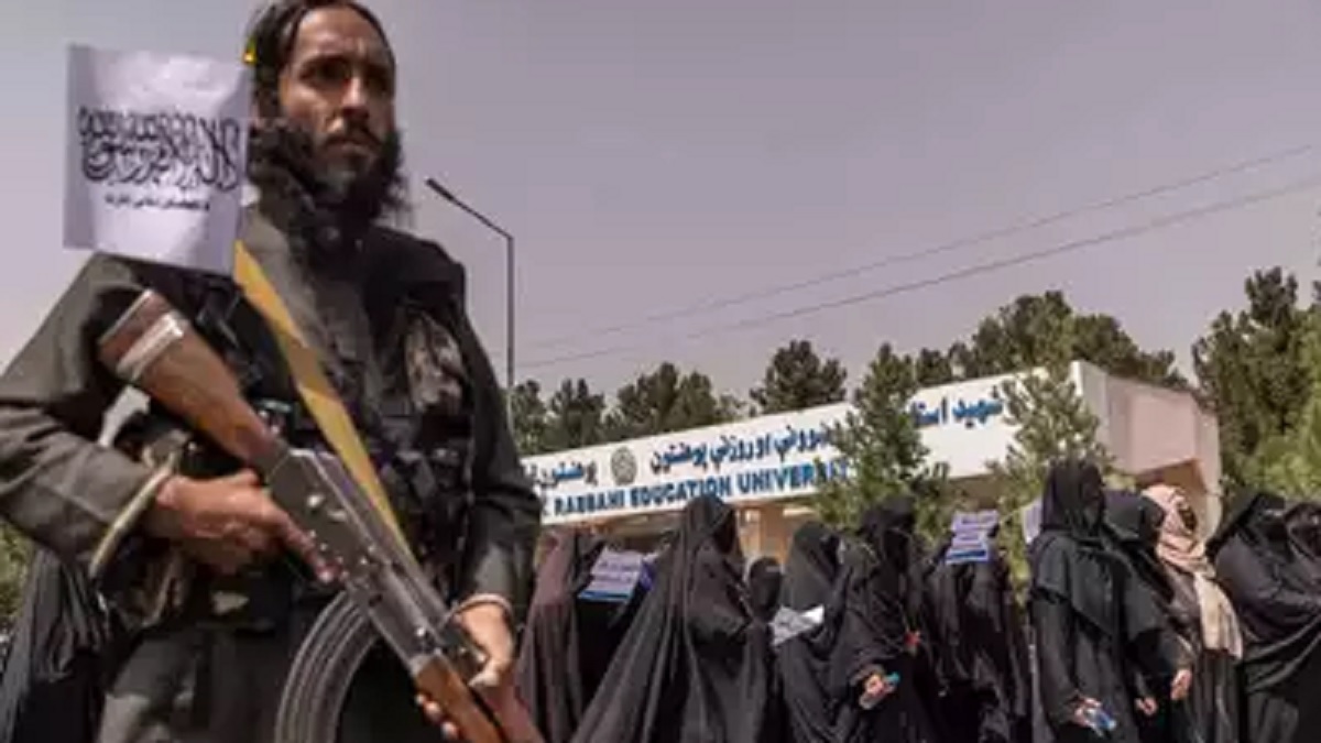 নারী বিষয়ক মন্ত্রণালয়ের পরিবর্তে নৈতিকতা বিষয়ক মন্ত্রণালয় চালু করলো তালেবান