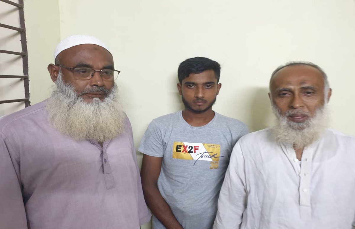 লম্বা চুল রাখায় বাউল শিল্পীর মাথা ন্যাড়া করলো মাতব্বররা, গ্রেফতার ৩