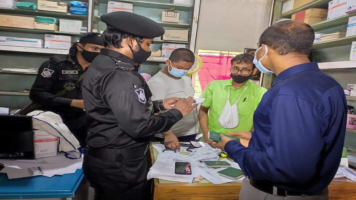 কুমিল্লায় ভ্রাম্যমাণ আদালতের দালাল বিরোধী অভিযান