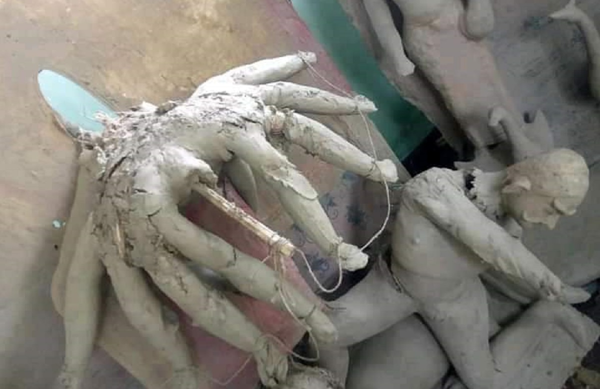 জয়পুরহাটে দুর্গা মন্দিরে প্রতিমা ভাঙচুর, আটক ১