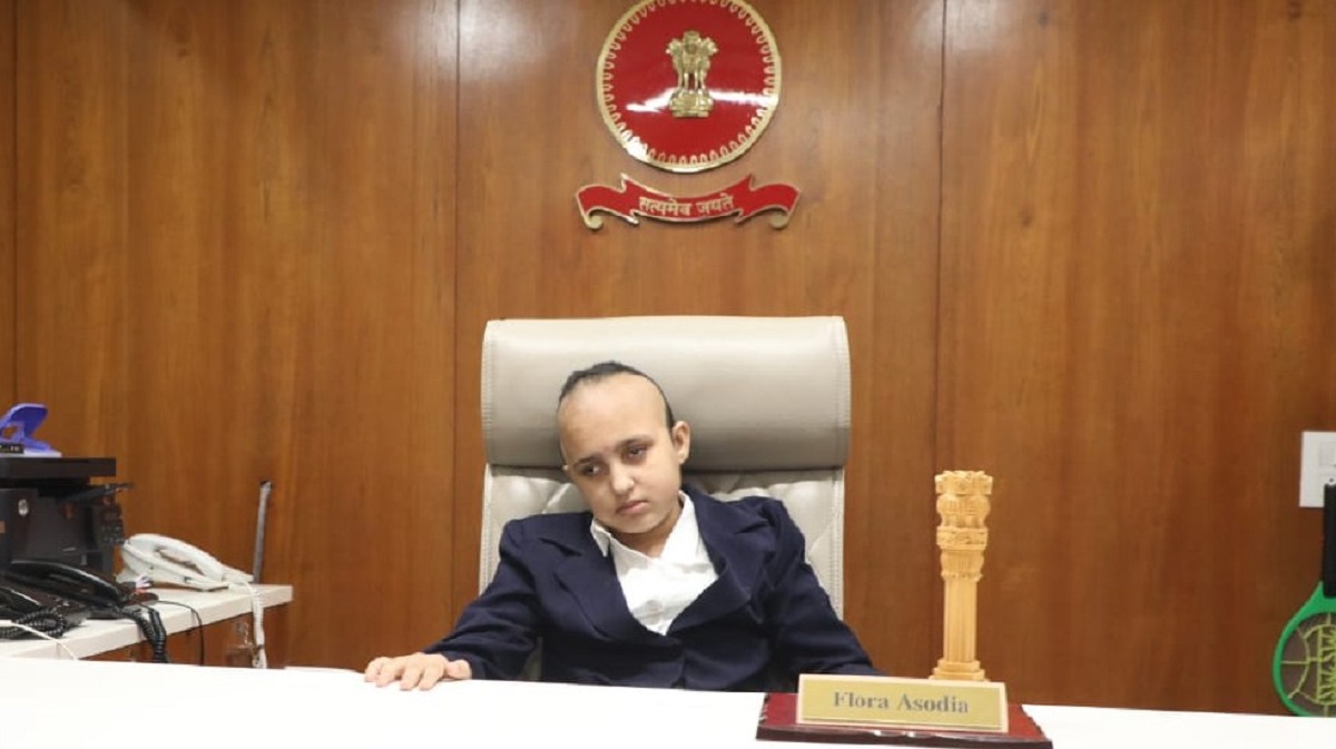 শেষ ইচ্ছা পূরণ করতে ১৩ বছরের কিশোরীকে দেয়া হলো জেলা প্রশাসকের দায়িত্ব