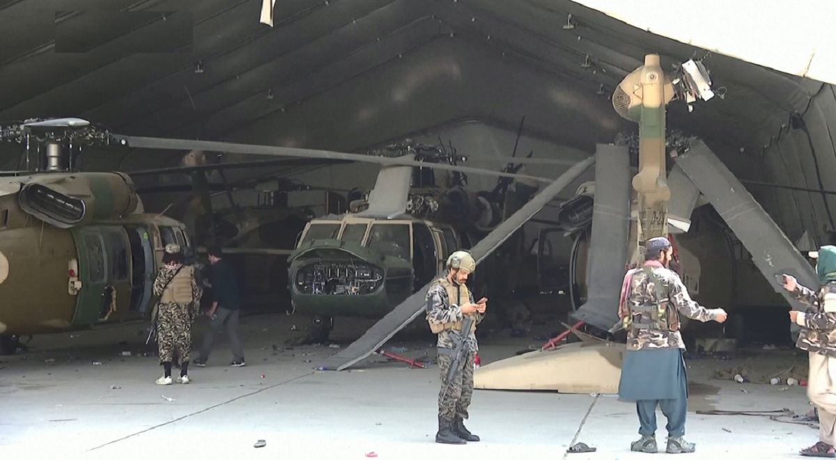 বিধ্বস্ত উড়োযান এবং প্রয়োজনীয় যন্ত্রাংশ শিগগিরই সংস্কার করা হবে: তালেবান