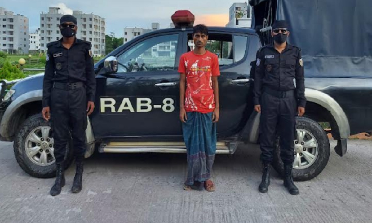 পিরোজপুরে ইয়াবাসহ মাদক ব্যবসায়ীকে আটক করেছে র্যাব