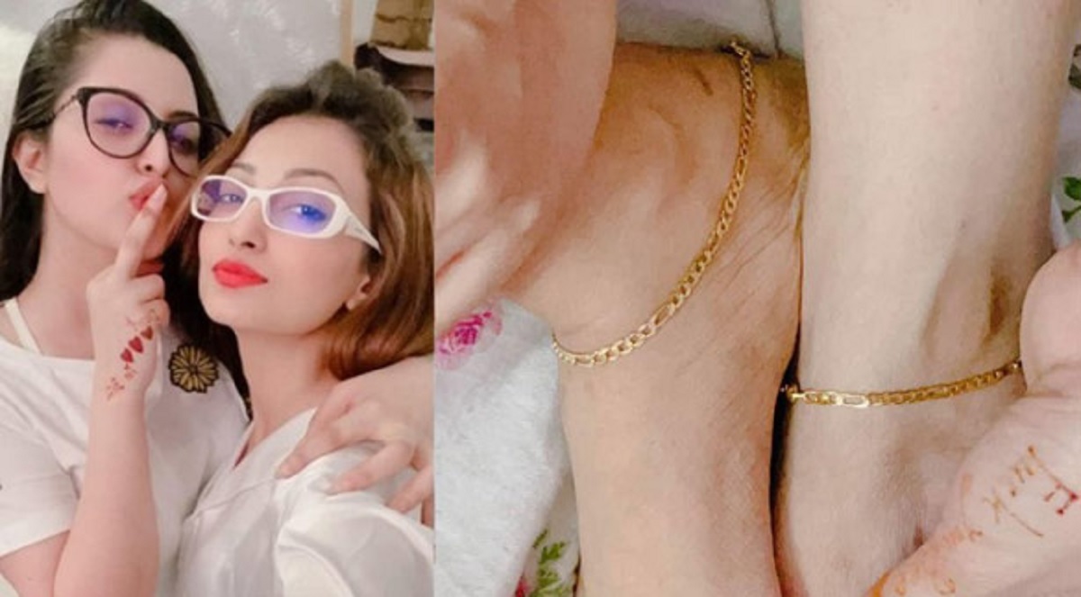 সহকর্মীকে সোনার পায়েল উপহার দিলেন পরীমণি!