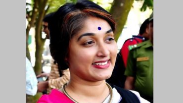 শিক্ষার্থীদের চুল কর্তনকারী সেই শিক্ষিকার তিন পদ থেকে পদত্যাগ