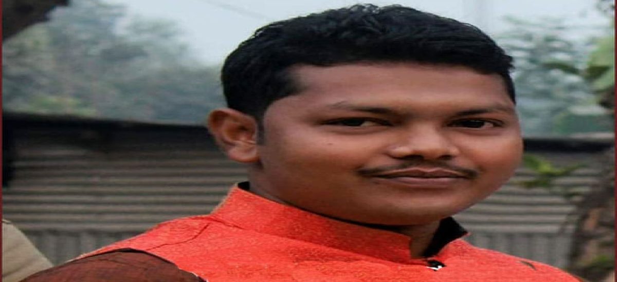 আ’লীগ নেতার বাড়িতে প্রেমিকার অনশন, পালালেন প্রেমিক