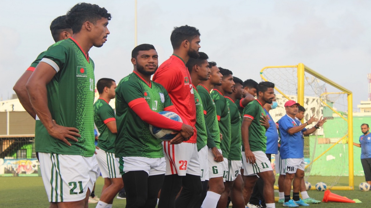 অস্বস্তিতে বাংলাদেশ