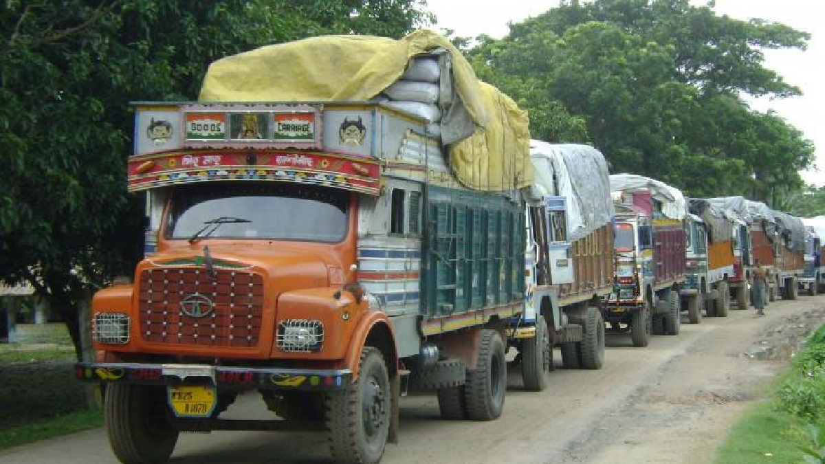 ভারতীয় কাস্টমসে পণ্য খালাসে ধীরগতি, আমদানি-রফতানি বাধাগ্রস্ত