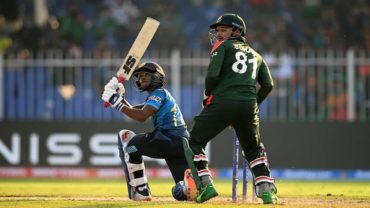 ক্যাচ মিসের মহড়ায় ম্যাচ মিসের উপক্রম
