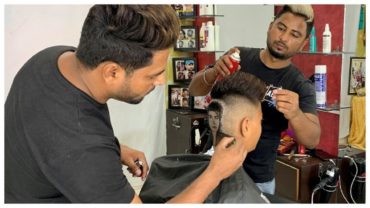 চুলের ছাঁটে প্রিয় তারকাদের ফুটিয়ে তোলেন দুই ভাই