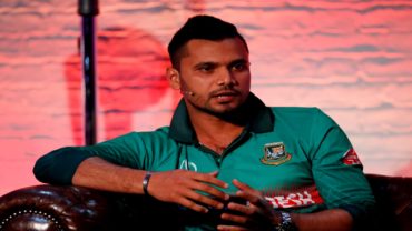 ক্যাপ্টেনের ভুল ধরিয়ে দিতে না পারলে কোচের কী প্রয়োজন: মাশরাফী