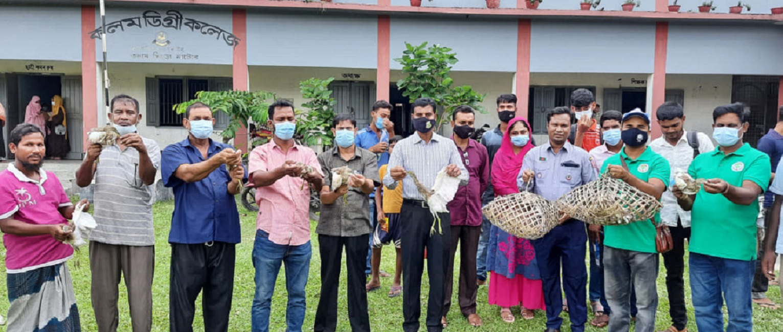 নাটোরে শিকারিদের হাত থেকে রক্ষা পেলো ১৫টি বক