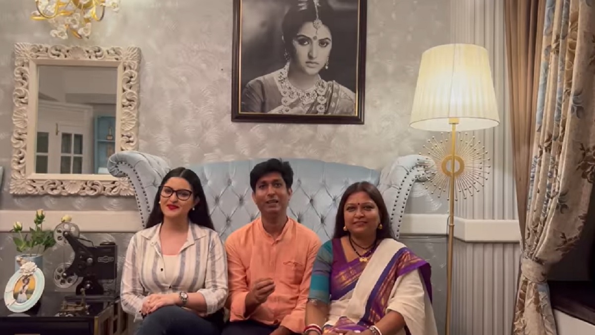 আজ হলে বসে ছবি দেখবেন পরীমণি