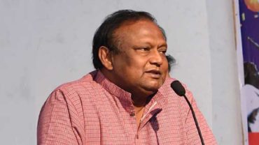 আগামী একমাস পেঁয়াজের বাজার নাজুক থাকবে: বাণিজ্যমন্ত্রী