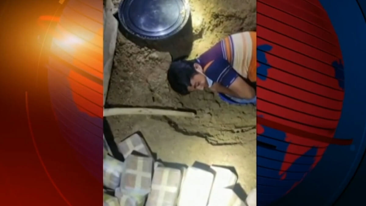 পাহাড়ে মাটি খুড়ে পাওয়া যাচ্ছে ইয়াবা