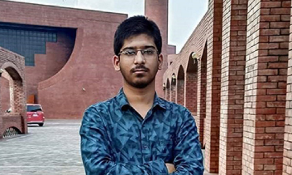 বুয়েটে প্রথম হয়ে তাক লাগিয়ে দিয়েছেন মেফতাউল