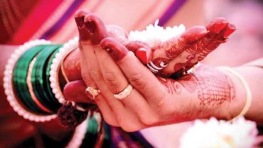 অদ্ভুত কারণে এক গ্রামের সব পুরুষ দুই বিয়ে করেন