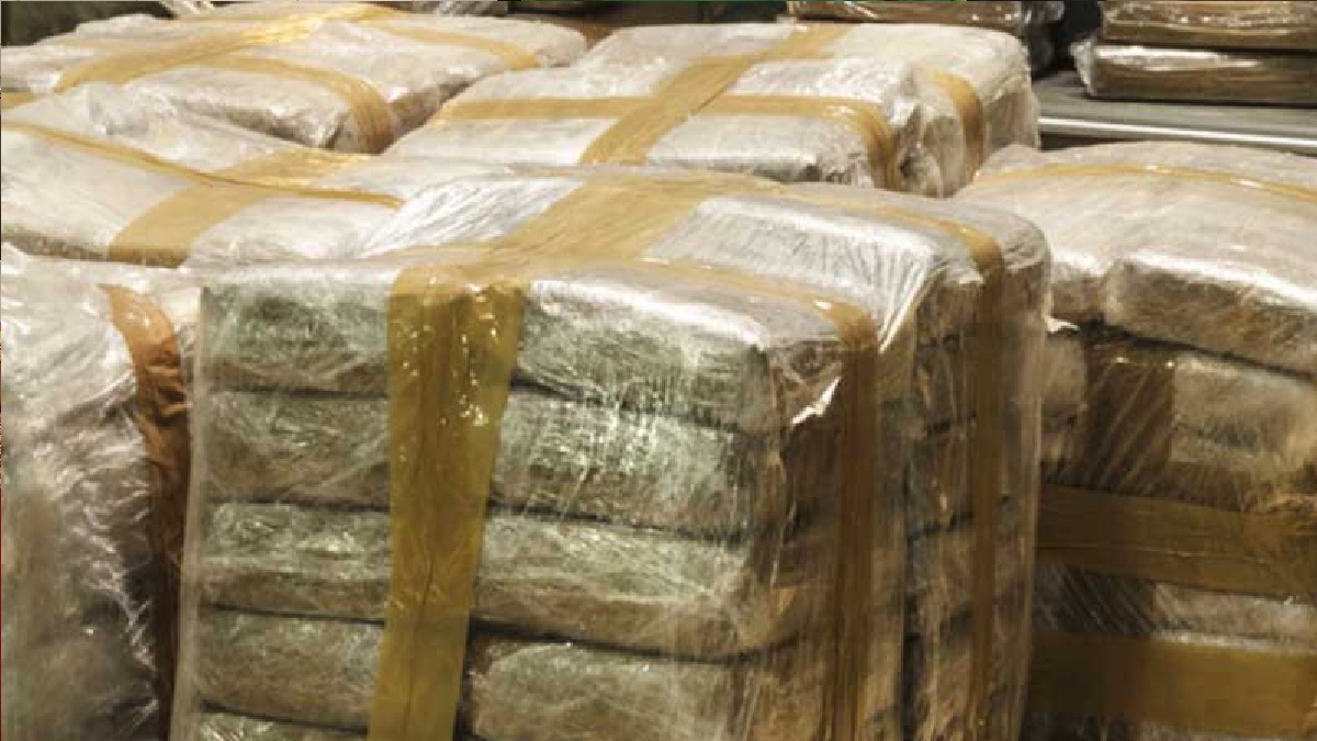 অ্যামাজনের বিরুদ্ধে অনলাইনে গাঁজা বিক্রির অভিযোগ