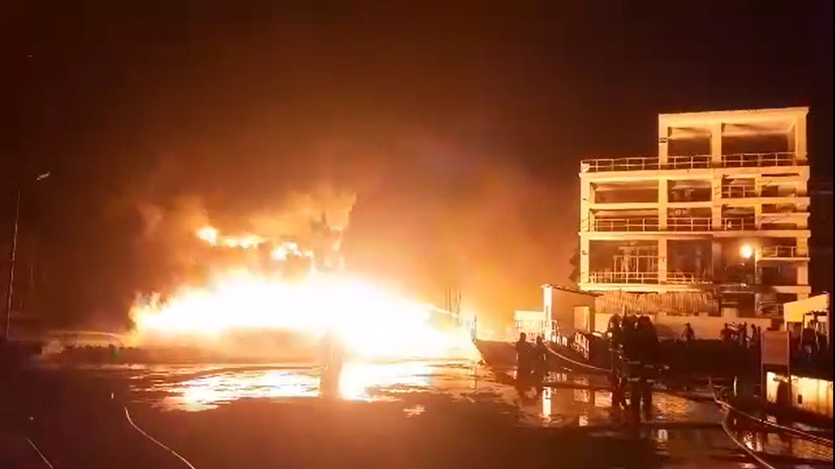 গাজীপুরে কেমিক্যাল কারখানার আগুন নিয়ন্ত্রণে