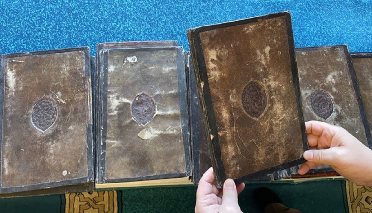 তুরস্কে পাওয়া গেছে ৪৫০ বছর আগের হাতে লেখা কুরআন