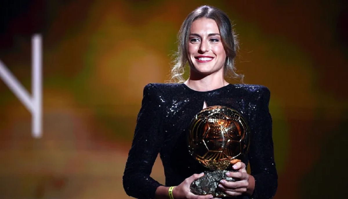 মেয়েদের ব্যালন ডি’অর জিতলেন যিনি