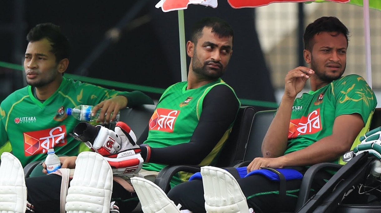 শুধু মুশফিক নয়, সাকিবকেও সরাতে চান তামিম?