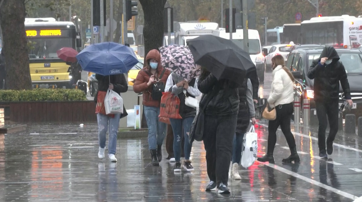 ইস্তাম্বুলে মৌসুমী ঝড়ে বিদেশিসহ নিহত ৪, আহত ১৯