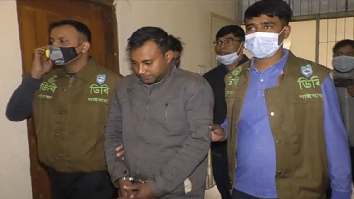 সেনাবাহিনী সদস্য পরিচয়ে প্রতারণার অভিযোগে মেম্বার প্রার্থী গ্রেফতার