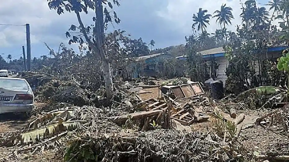 ত্রাণবাহী বিমান পৌঁছেছে টোঙ্গায়