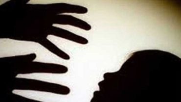 দ্বিতীয় বিয়ের জন্য তিন কন্যা শিশুকে হত্যা করলো বাবা!