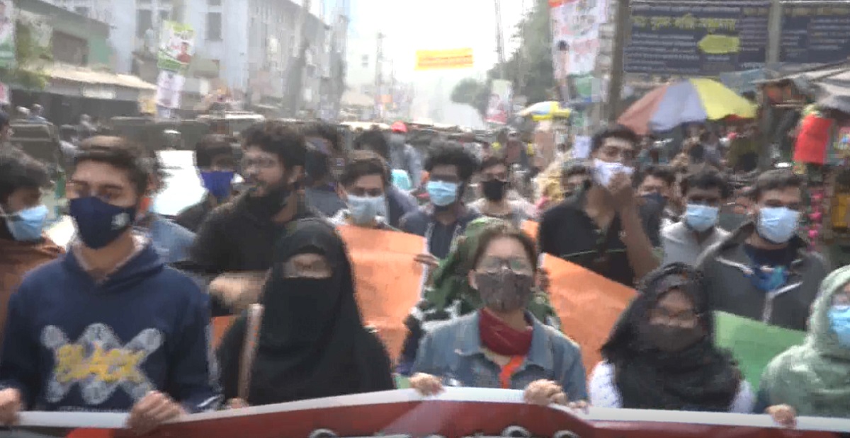 শাবিপ্রবির ভিসির পদত্যাগের দাবিতে ব্রাহ্মণবাড়িয়ায় বিক্ষোভ