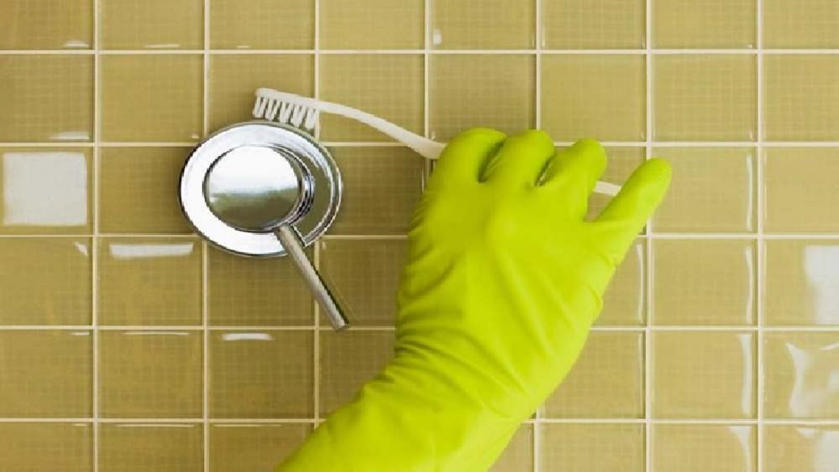 করোনাকালে এক মাস পর বদলে ফেলুন টুথব্রাশ