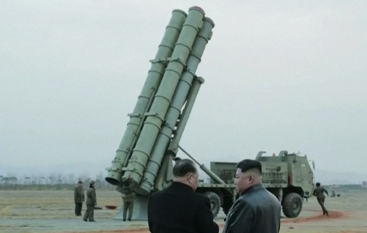 এবার বিমানবন্দর থেকে ক্ষেপণাস্ত্র উৎক্ষেপণ করলো উত্তর কোরিয়া