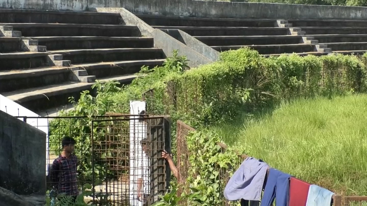 কয়েক কোটি টাকার স্টেডিয়ামটি এখন মাদকসেবীদের আখড়া