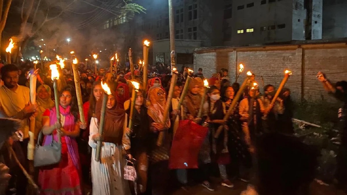 গোপালগঞ্জে বিশ্ববিদ্যালয় ছাত্রীকে ধর্ষণের ঘটনায় গ্রেফতার আরও ৬