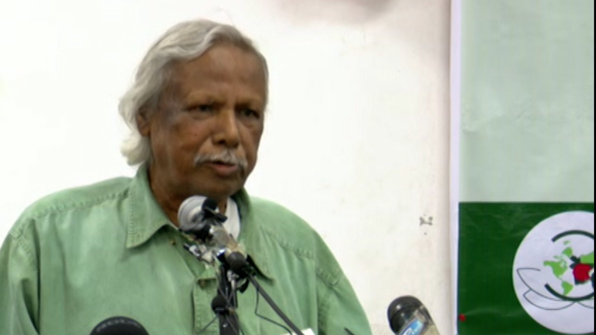 ‘আমাদের দেশের হাইকমিশনারদের অধিকাংশেরই জন্মতারিখ ঠিক নেই’