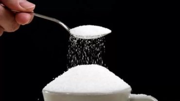 লবণের সাথে কী খাচ্ছি আমরা?