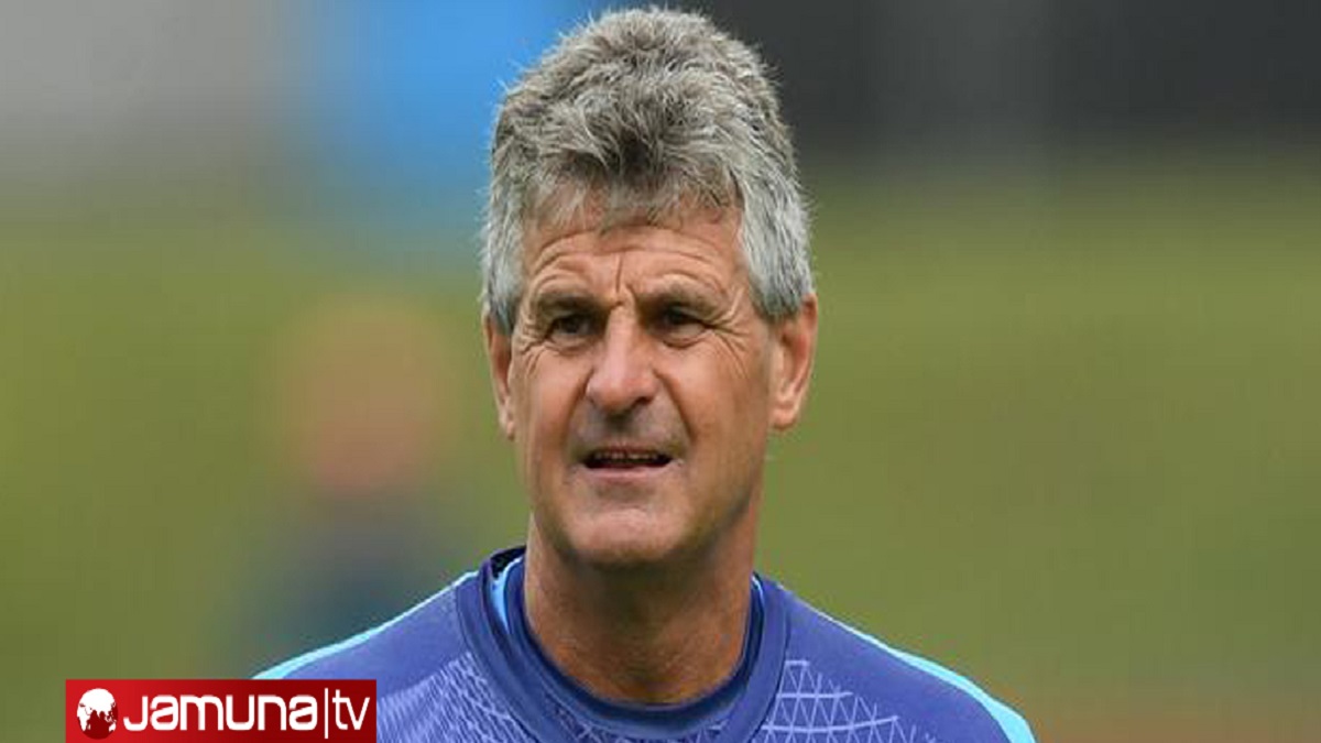 বাংলাদেশের কাজ করলে বিদেশিদের উচিত বাংলা শেখা: স্টিভ রোডস