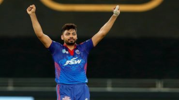 আভেশ খান গড়লেন আইপিএল রেকর্ড