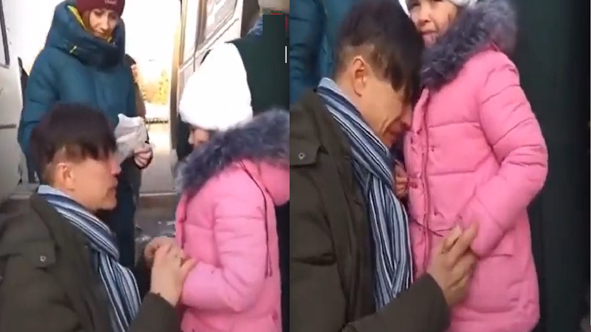 যুদ্ধে যাচ্ছেন বাবা, কেঁদে বিদায় জানালো ছোট্ট মেয়ে; ভিডিও ভাইরাল