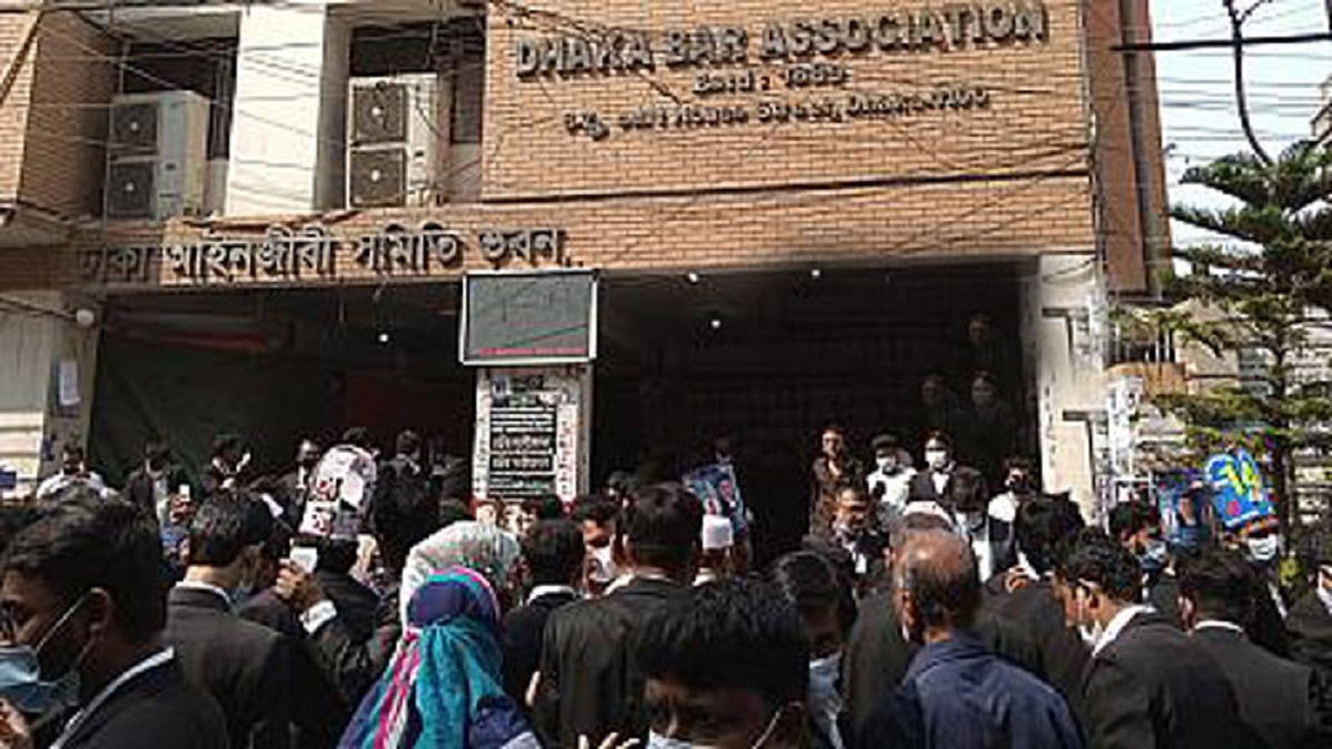 ঢাকা আইনজীবী সমিতি নির্বাচন: সভাপতি-সাধারণ সম্পাদকসহ ১৭ পদে আ. লীগের জয়